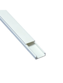 Canaleta blanca de PVC auto...